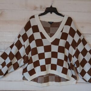 Stylish V-Neck Checkered Sweater